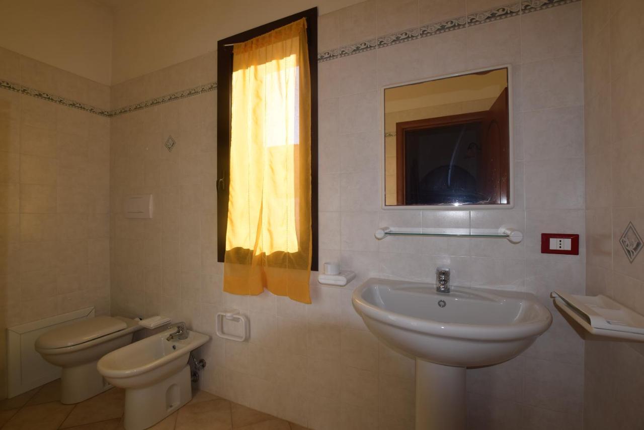 Aparthotel Residenza Sul Mare Valledoria  Exterior foto
