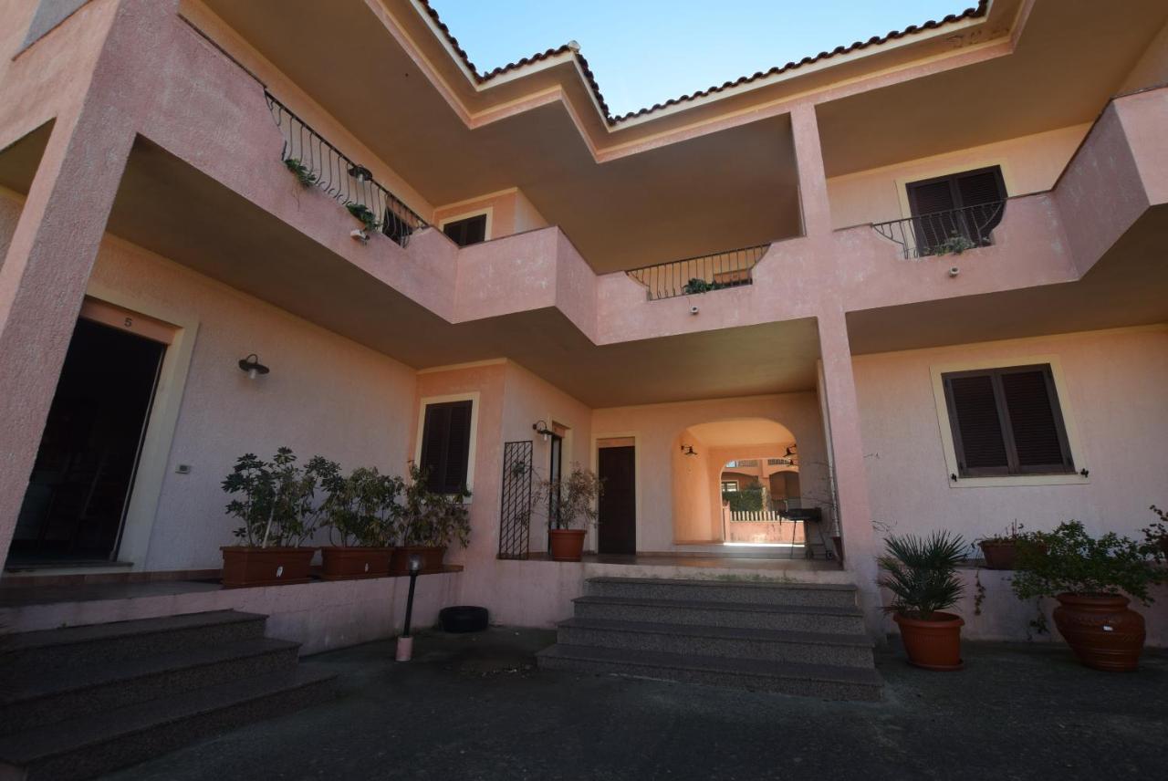 Aparthotel Residenza Sul Mare Valledoria  Exterior foto