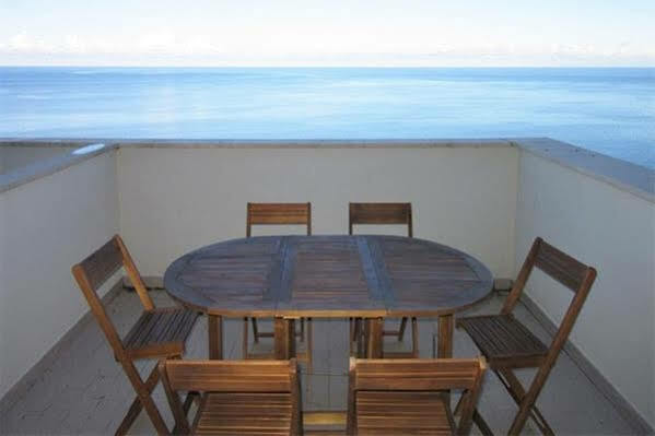 Aparthotel Residenza Sul Mare Valledoria  Exterior foto